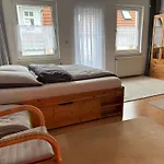 Zentral Gelegenes Am Fusse Der Wartburg *