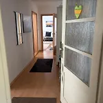 Zentral Gelegenes Am Fusse Der Wartburg *