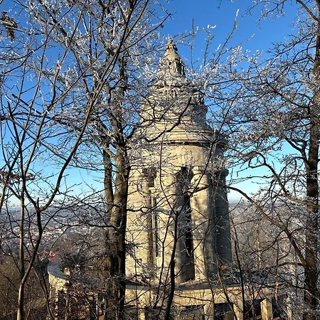 Zentral Gelegenes Am Fusse Der Wartburg *