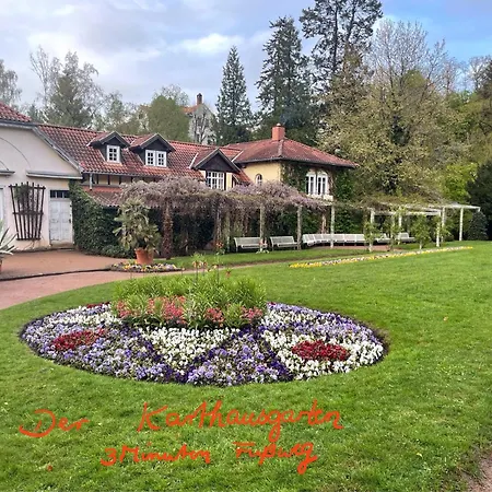 Zentral Gelegenes Am Fusse Der Wartburg * Άιζεναχ