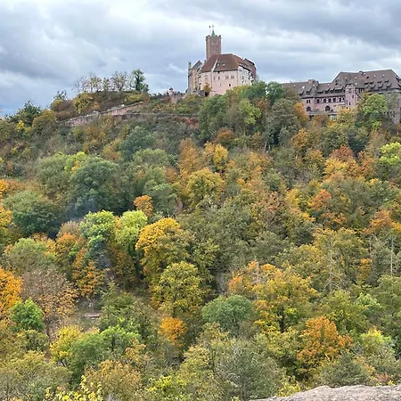 Zentral Gelegenes Am Fusse Der Wartburg Άιζεναχ