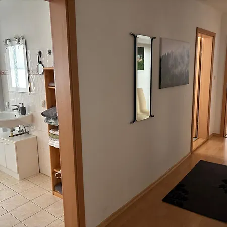 Zentral Gelegenes Am Fusse Der Wartburg * Άιζεναχ