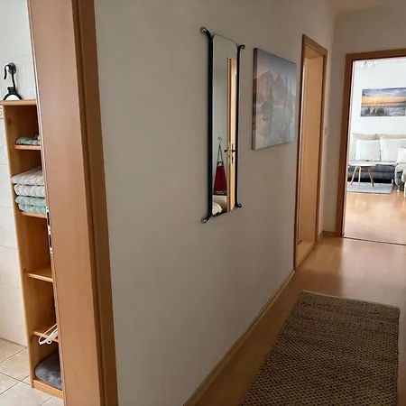 Zentral Gelegenes Am Fusse Der Wartburg